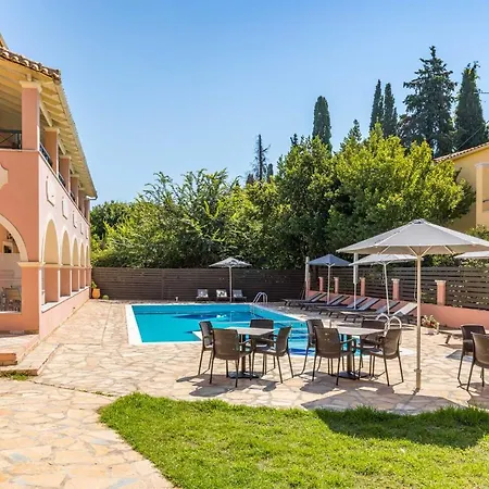 Bella De Lux Apts-2